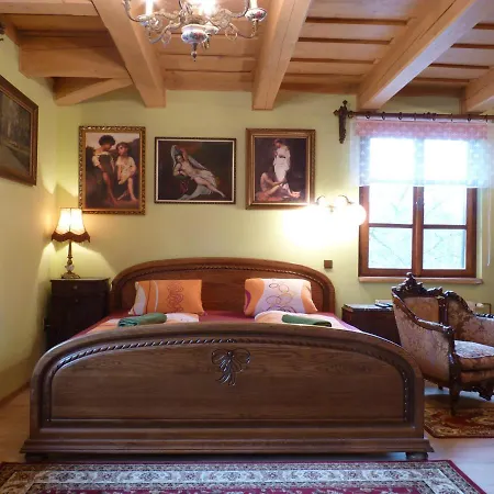 Obora Guest house *